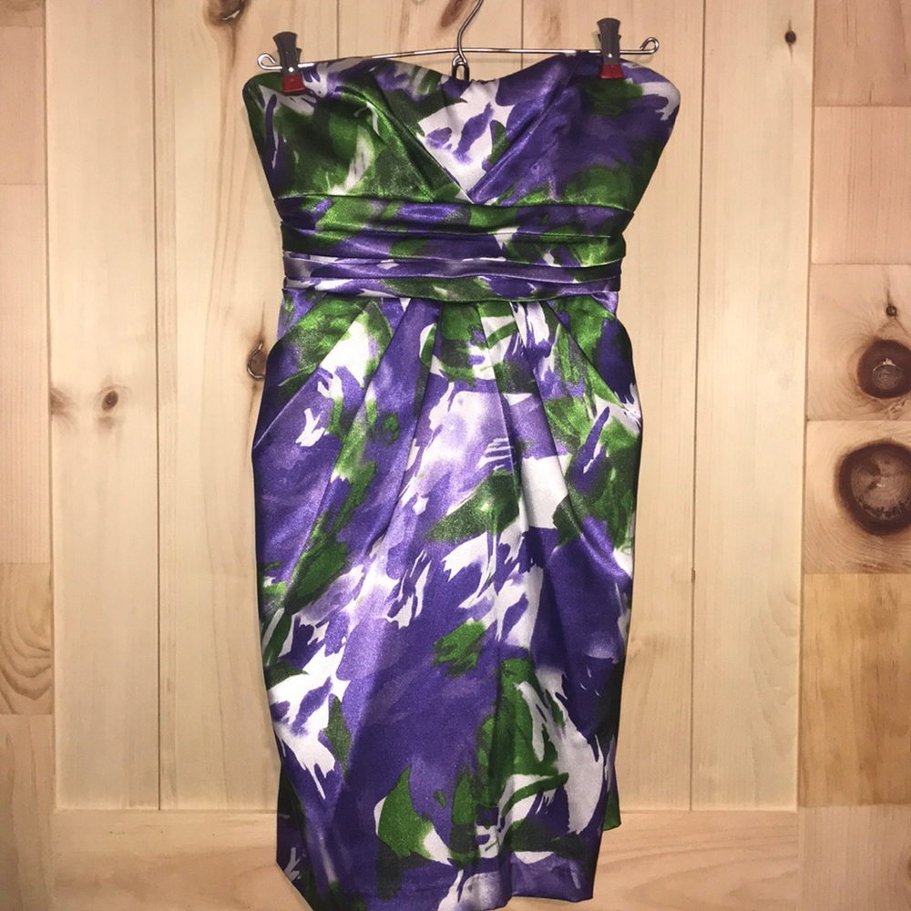 Like new! Sweetheart Strapless Dress Size 7